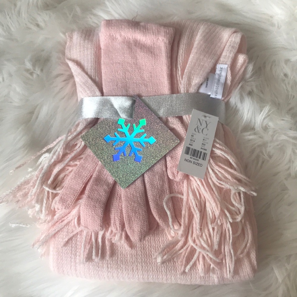 New York and Company Glove and Scarf Set